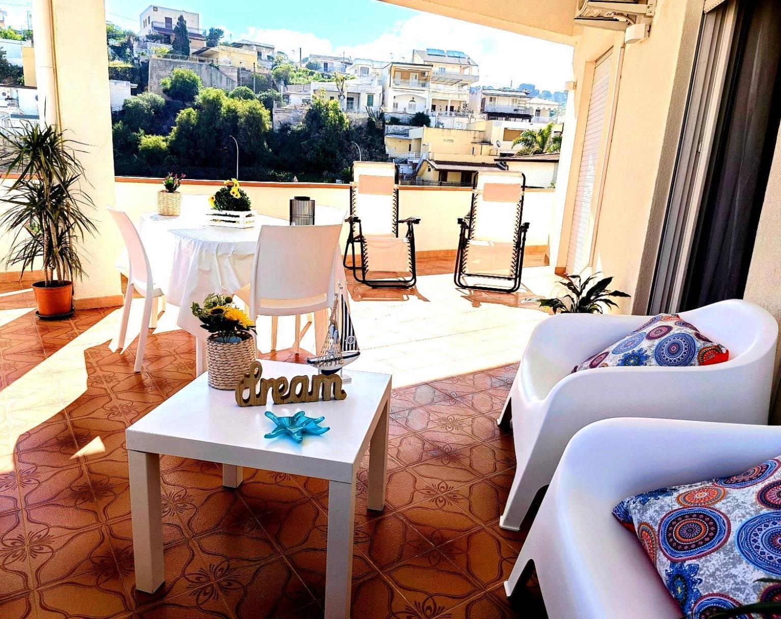 אלקאמו " Limoncello" Appartamento A 150 M Dal Mare ! Perfetto Per Famiglie E Coppie מראה חיצוני תמונה